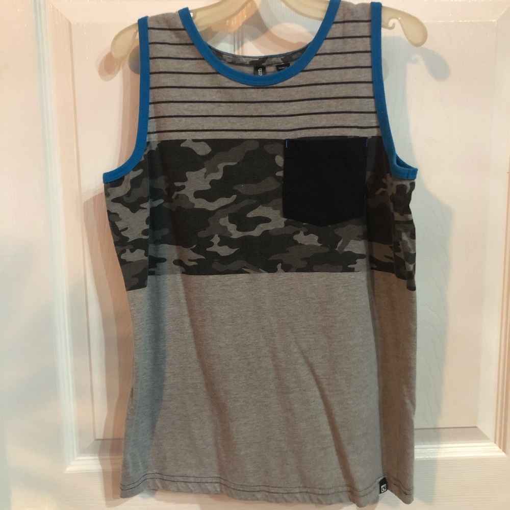Ocean current tank top for boys sz L